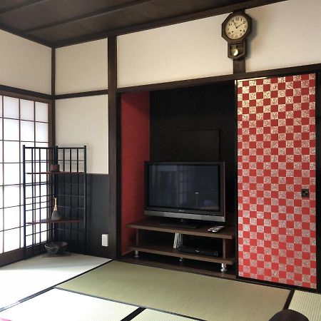 Вилла Taisho Aburaya Такаяма Экстерьер фото