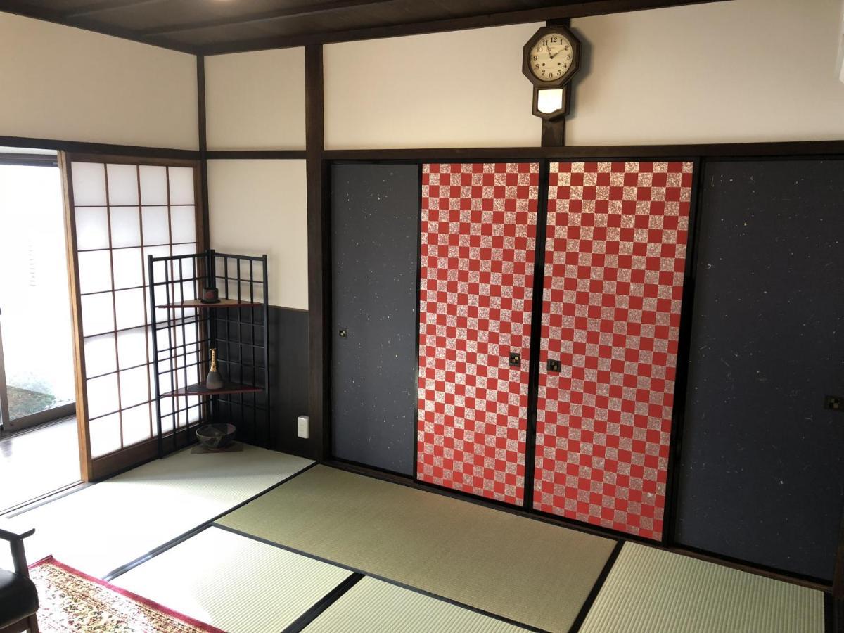 Вилла Taisho Aburaya Такаяма Экстерьер фото